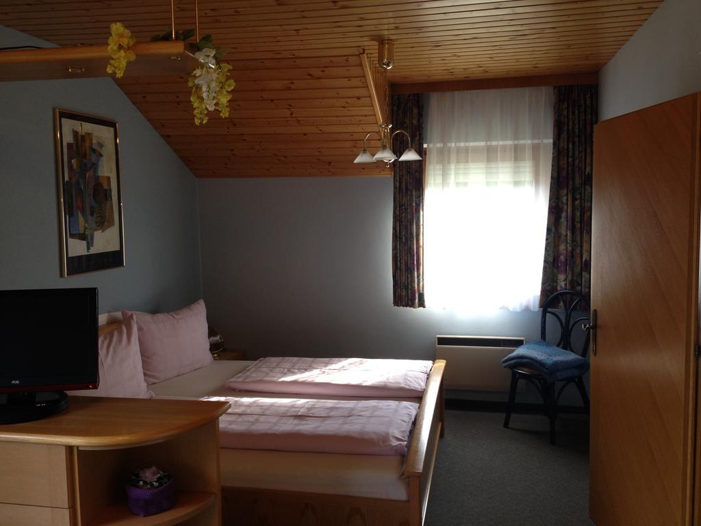 Pension Seerose Drobollach am Faakersee Ruang foto