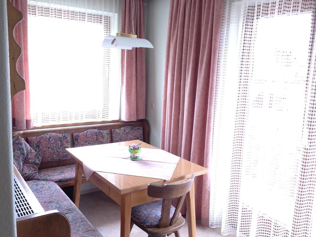 Pension Seerose Drobollach am Faakersee Ruang foto