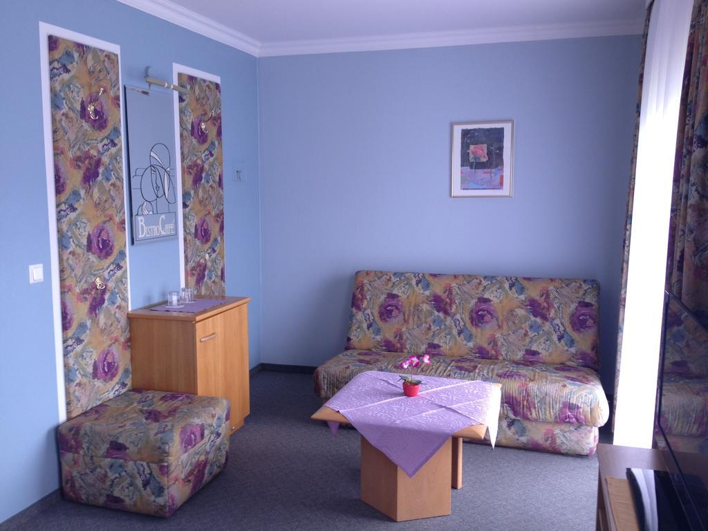 Pension Seerose Drobollach am Faakersee Ruang foto