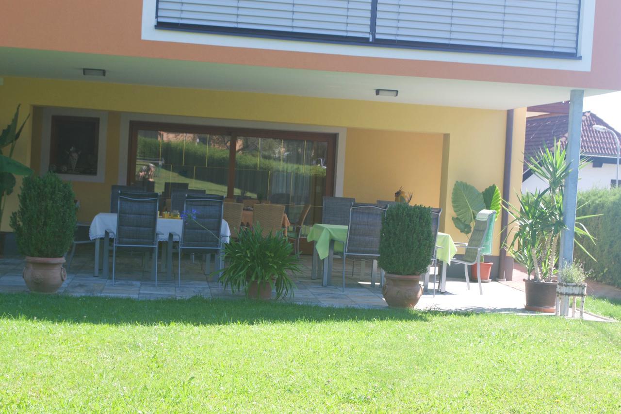 Pension Seerose Drobollach am Faakersee Bagian luar foto